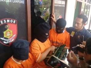 Polresta Bandarlampung Tangkap Pelaku Pencurian yang Didalangi Pasutri