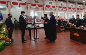 Ketua Dewan Metro Lantik Adi Prasetyo sebagai PAW