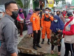 Basarnas Lampung Bersama Tim SAR Gabungan Melakukan Pencarian Korban Anak Hanyut di Saluran Air Pasar Tugu Bandar Lampung
