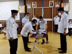 Bupati Musa Ahmad Hadiri Penandatanganan Naskah Perjanjian Hibah Tanah Pembangunan Kantor Pelayanan Haji dan Umroh Terpadu