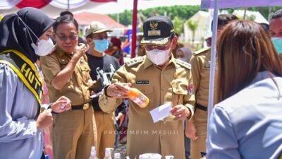 Bangkitkan Geliat Ekonomi, Bupati Saply Buka Bazar Kuliner UMKM