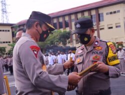 Kapolda Lampung Beri Penghargaan 80 Anggota Berprestasi