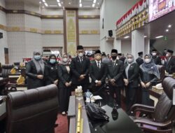 Bupati Pringsewu Hadiri Paripurna Agenda Pengumuman Usul Pemberhentian Bupati dan Wakil Bupati Pringsewu Masa Jabatan 2017-2022
