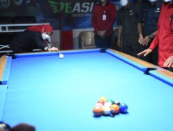 Eva Dwiana Buka Walikota Cup Open Billboard