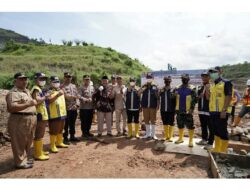 Pj. Bupati Pringsewu Ground Breaking Pembangunan Penyediaan Air Baku Way Sekampung