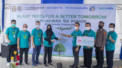 Konsisten Dukung Program Penghijauan, BCA dan Dinas Lingkungan Hidup Lakukan Penanaman Pohon
