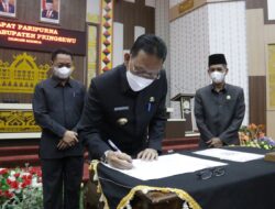 DPRD Pringsewu Sahkan Perda Pertanggungjawaban Pelaksanaan APBD Kabupaten Pringsewu 2021