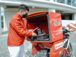 Motor Honda Kesayanganmu Bermasalah Saat Dijalan? Kontak Honda CARE Aja