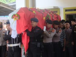 Kapolda Lampung Pimpin pemakaman Briptu (anumerta) Gilang Aji Prasetyo