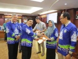 Unila Laksanakan Penyerahan Petunjuk Operasional Kegiatan Tahun 2023