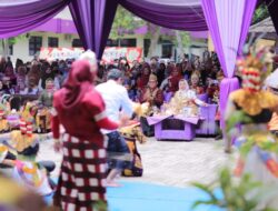 Rektor Universitas Lampung Beserta Jajaran Ikut Memeriahkan Karnaval dan Muhibah Seni Dies Natalis Ke-55 FKIP Unila