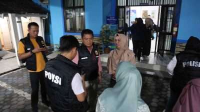 Polda Lampung Kawal Penjemputan Lima Orang Korban Pekerja Migran Indonesia (PMI) Asal Lampung di Bandara Raden Intan