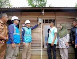 Bertahun-tahun Tak Bisa Nikmati Listrik, 3.024 Warga Dapat Bantuan Pasang Listrik dari Donasi Pegawai PLN
