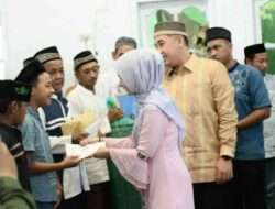 Bupati Dendi berikan Santunan untuk Anak yatim Piatu dan Kaum Duafa di Padang Cermin dan Teluk Pandan