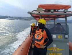 Hari Ketiga Pencarian Penumpang KMP Reinna yang Lompat ke Laut Belum Membuahkan Hasil