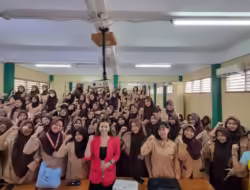 Coach Priska Sahanaya Menghadirkan Training Teknik Presentasi menuju dunia kerja di SMK Tunas Harapan Bersama Pronas : Membangun Generasi Muda yang Percaya Diri dalam Public Speaking