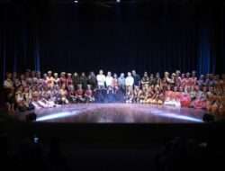 Prodi Pendidikan Seni Tari Angkatan 2022 Gelar Decoreus Tradition