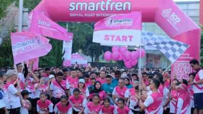 Lari Santai Road to Smartfren Run 2024 di Palembang Ajak Masyarakat Hidup Sehat