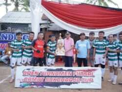 Ketua DPRD Pringsewu Suherman Hadiri Penutupan Open Tournament Futsal Camat Sukoharjo Cup 2023