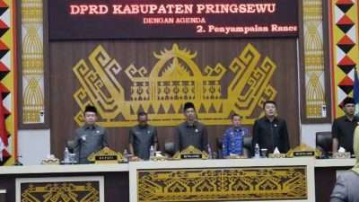 Pimpinan DPRD Pringsewu dan Pj.Bupati Pringsewu Teken Nota Kesepakatan KUA PPAS 2025