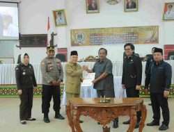 Pj Sekdakab Lamteng Hadiri Rapat Paripurna DPRD Kabupaten Lampung Tengah, Penyampaian Kesepakatan Kersama rancangan KUA dan PPAS APBD TA 2025