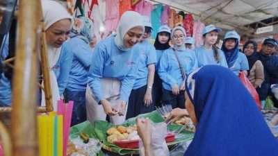 Jihan Nurlela Belanja di Pasar Cimeng, Pedagang Sampaikan Harapan