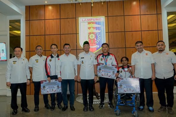 Gubernur Lampung Rahmat Mirzani Djausal