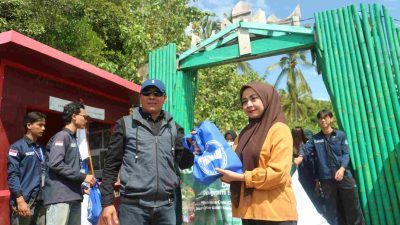 Sinergi Kampus UBL dan Pemda Pesawaran Jaga Ekosistem Pesisir  Lewat Aksi Tanam Mangrove