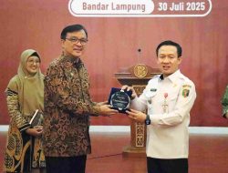 Sekdaprov Marindo Buka Seminar ISEI 2025: Dorong Transformasi Ekonomi Menuju Lampung Maju