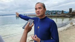 Ketua komunitas Perenang Antar Pulau Lampung (KPAPL) Ir. Napoli Situmorang, M.T, M.H,