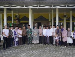 Ketua DPRD Pringsewu Hadiri Pelepasan Jamaah Calon Haji Kloter 56