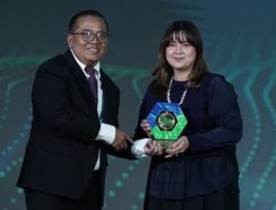 XLSMART Kembali Raih Tiga Penghargaan Bidang ESG, Layanan Pelanggan, dan Teknologi