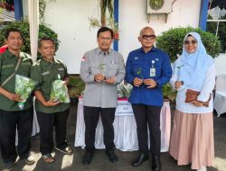 Sabtu Pagi yang Cerah, Dinas KPTPH Lampung bersama Komunitas Ayo Menanam Bagikan Bibit Cabai Gratis