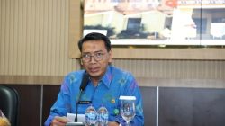 Wakil Direktur Keperawatan, Pelayanan & Penunjang Medik Mewakili Direktur RSUD Dr. H. Abdul Moeloek, dr. Yusmaidi, Sp. B (K) BD