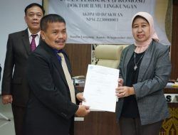 Akhmad Dzakwan Resmi Raih Gelar Doktor Ilmu Lingkungan