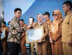 Inovasi Pelayanan Publik Antar Pemkot, Bandar Lampung Dinobatkan sebagai Daerah Pembina Kelurahan Berprestasi Nasional