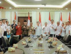 Sekdaprov Marindo Kurniawan Terima Kunjungan Pimpinan Ombudsman RI Fikri Yasin dan Jajaran Perwakilan Ombudsman Lampung, Perkuat Sinergi untuk Hadirkan Layanan yang Berdampak Nyata bagi Masyarakat