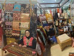 Menembus Pasar Nasional, Inovasi Tapis Lampung Memukau Pecinta Wastra