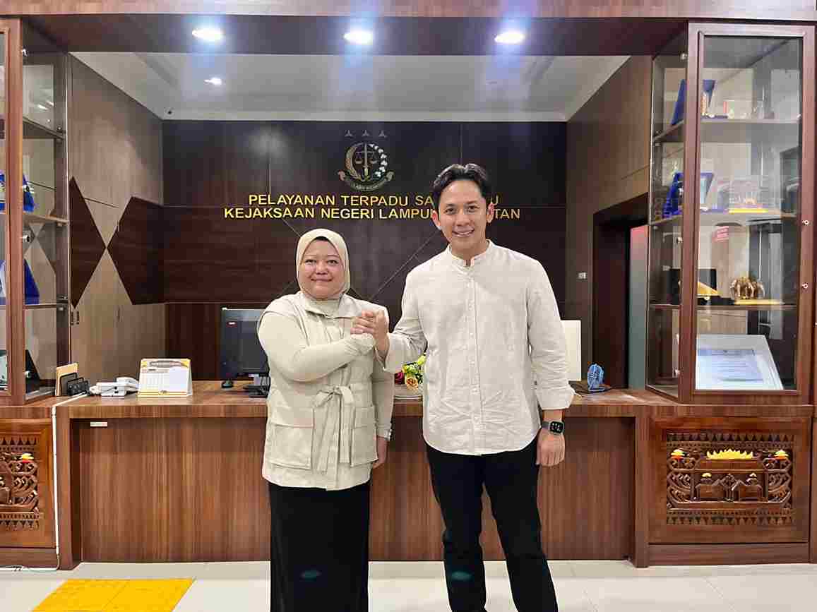 Kajari Lampung Selatan Suci Wijayanti, bersama Bupati Lampung Selatan Radityo Egi