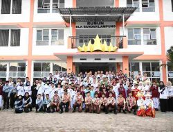 Gubernur Mirza dampingi Wapres Gibran Tinjau Sekolah Rakyat Terintegrasi 35 Bandar Lampung, Wapres Tekankan Semangat Belajar dan Kenyamanan Siswa
