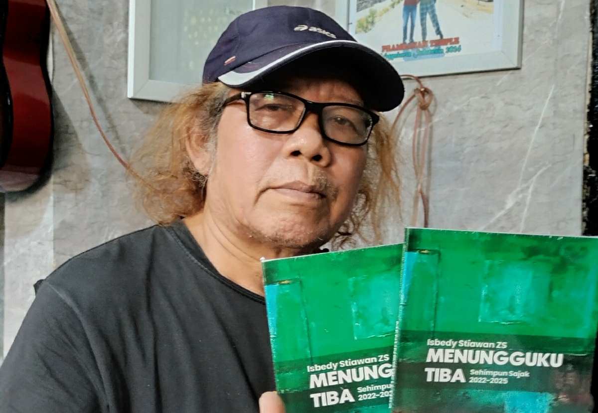 Caption Foto : Isbedy Setiawan ZS, sastrawan Indonesia akan kembali meluncurkan buku karya sastra nya yang terbaru di Gedung PDS H.B Jassin Jakarta Pusat.
