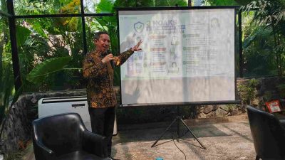 Kepala BPJS Bandar Lampung Herman Indratmo, tengah memaparkan capaian kinerja hingga Mei 2026, pada kegiatan media gathering, yang berlangsung di Kafe Hoffman Lane, Kamis, 9 Juli 2026.