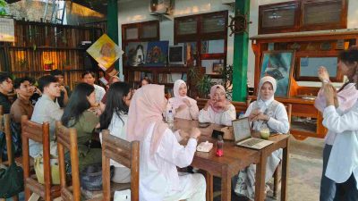 Mahasiswa ITERA Belajar Bahasa Isyarat di Lubi.co Cafe, Ingin Lebih Dekat Dengan Teman Tuli